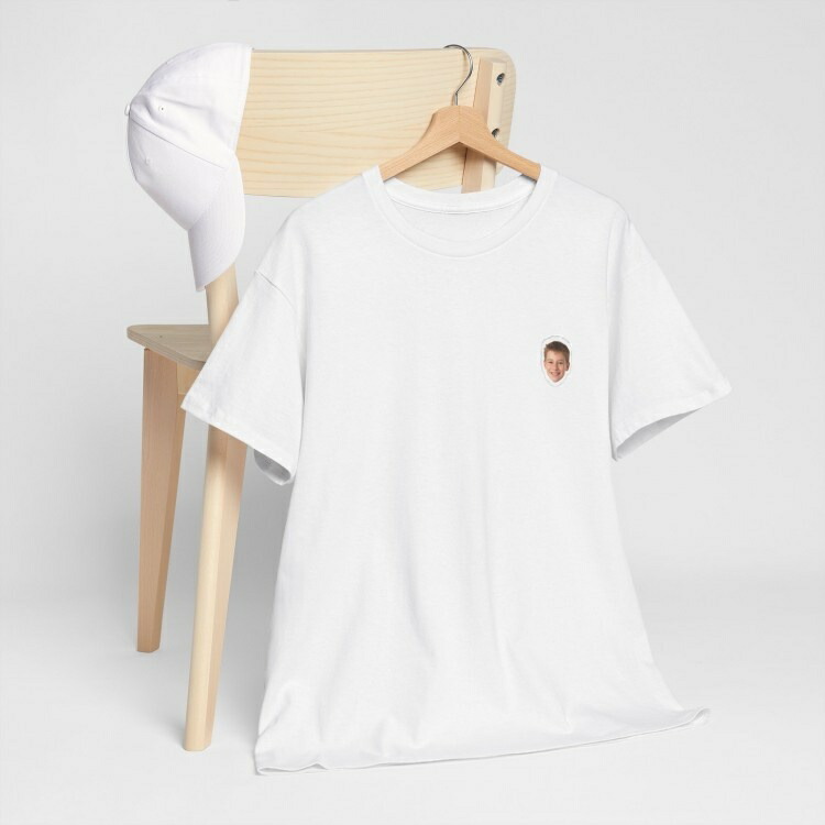 もしもあの人が子供だったら？AI生成写真で作るオリジナルTシャツ｜サプライズプレゼント 4